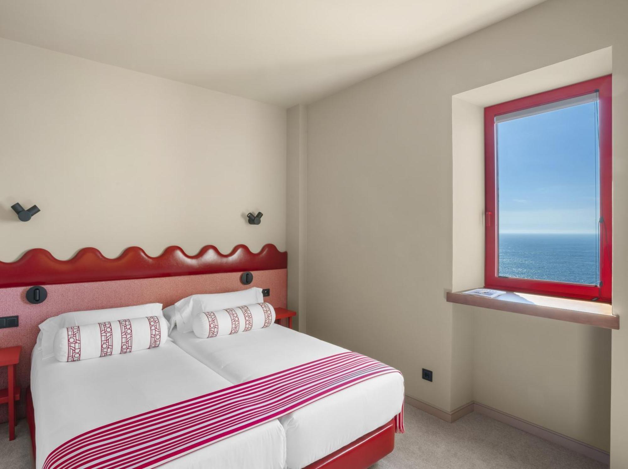 Hotel Boutique Faro Silleiro Baiona Exterior photo
